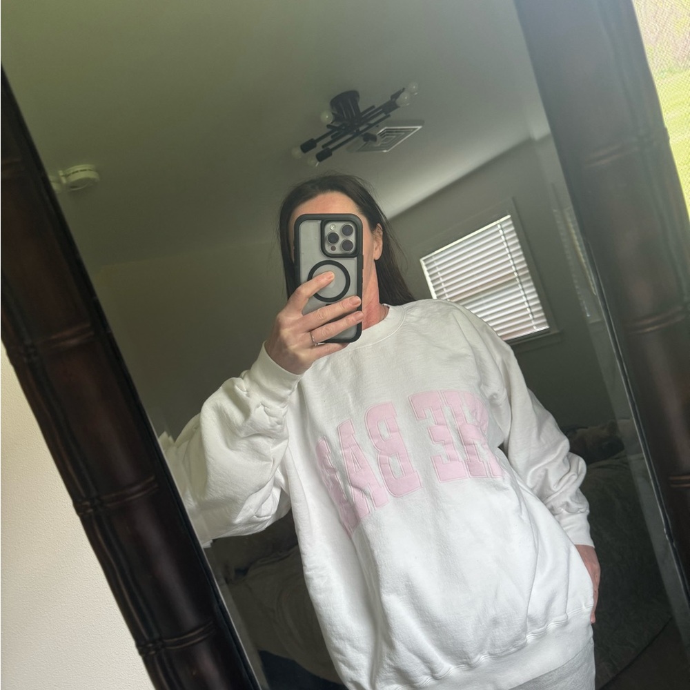 The Bar Women's Crew Neck Sweater - White and Pink